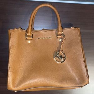Perfect condition Michael Kors maroon purse